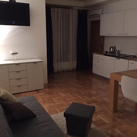 Apartment Ðakovo Oda fotoğraf