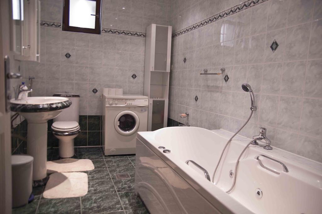 Apartment Ðakovo Oda fotoğraf