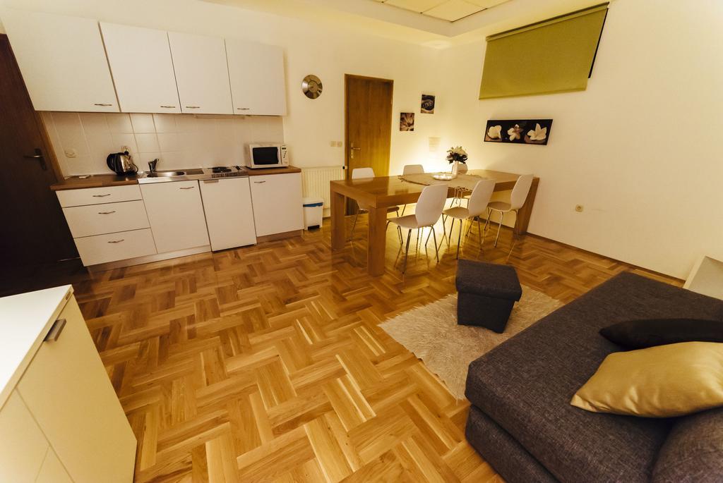 Apartment Ðakovo Dış mekan fotoğraf
